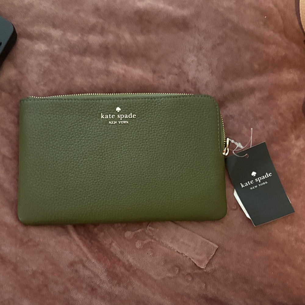 Kate Spade Green Leather Pouch